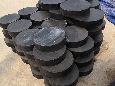 淮南板式橡胶支座由若干层橡胶片与薄钢板经加压硫化